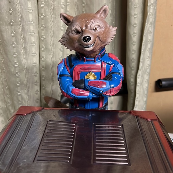 AMC Guardians of the Galaxy Vol. 3 - Rocket Raccoon Popcorn Bucket Tin Limited - Picture 2 of 6